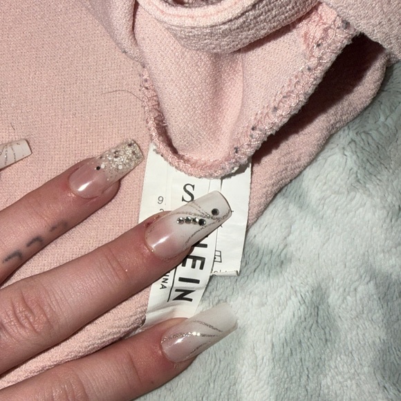 Pink Bell Sleeve Crop Top - Picture 2 of 6